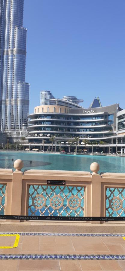 Corner House Hostel Dubai Bagian luar foto